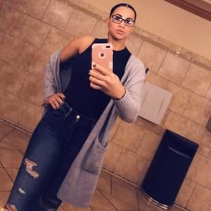 Meet your Posher, Vanilsa